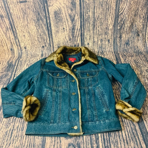 Esprit Jackets & Blazers - Vintage 90’s Esprit Jean Jacket Faux Fur Collar S